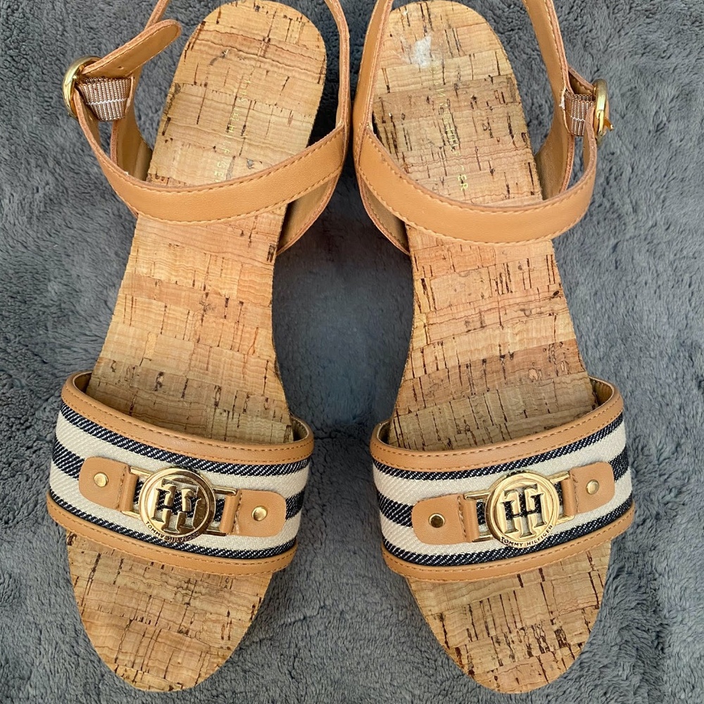 Tommy Hilfiger Platforms Size 7.5